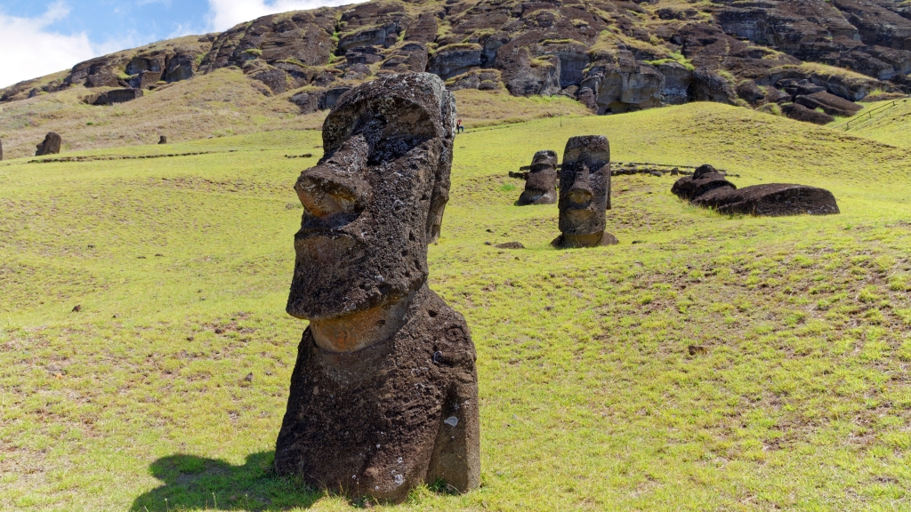 20 - Ile De Pâques (43) - Rano Raraku.jpg